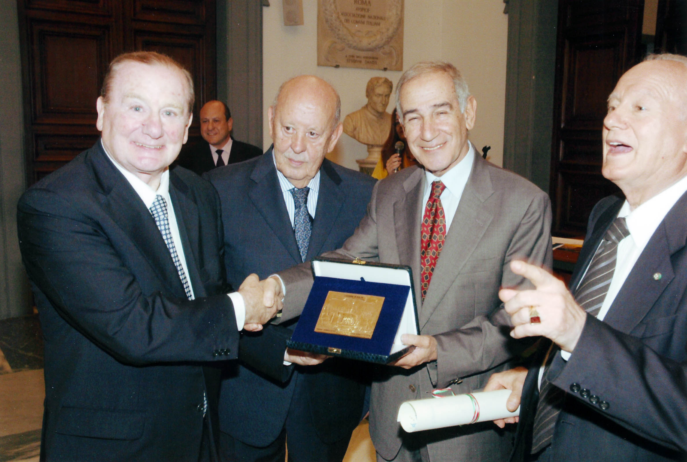 27 ottobre 2006 (XIII edizione) - Premio consegnato a Gianni Bisiach